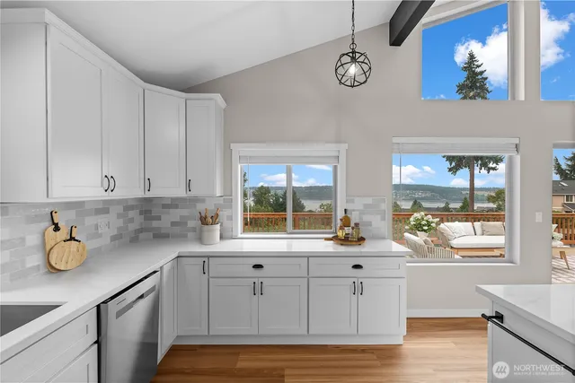 $924,500 | 1268 Pilchuck Drive Fi, Fox Island, WA 98333