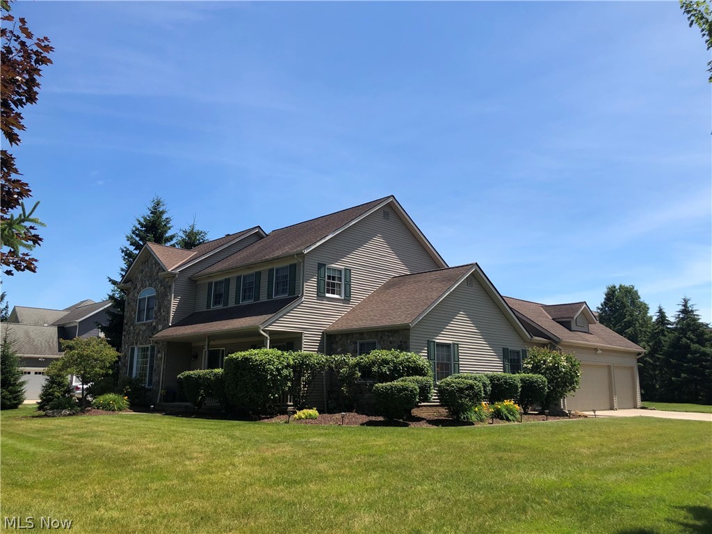31718 Arthur Road Solon, OH 44139 - Photo 2 of 32 Gallery Image 2