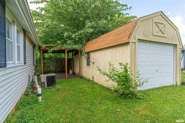 $85,000 | 915 Peoria Street, Lincoln, IL 62656