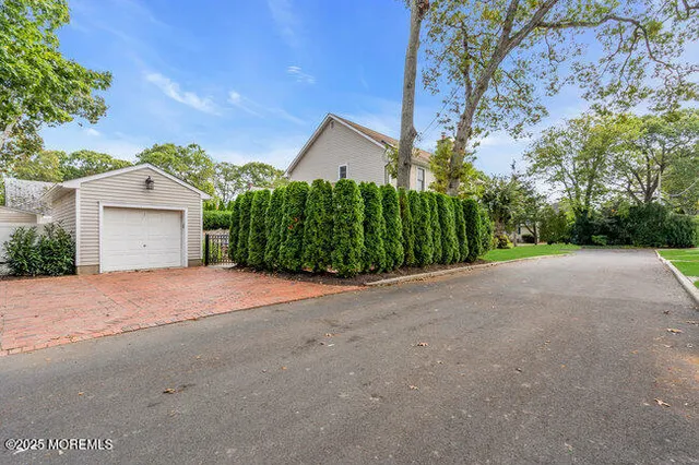 $10,000 | 8 Glenwood Place, Spring Lake, NJ 07762