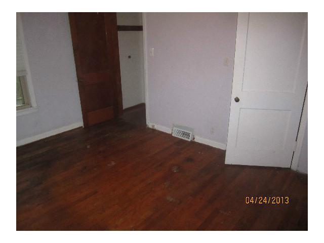 193 South James Road Columbus, OH 43213 - Photo 10 of 11