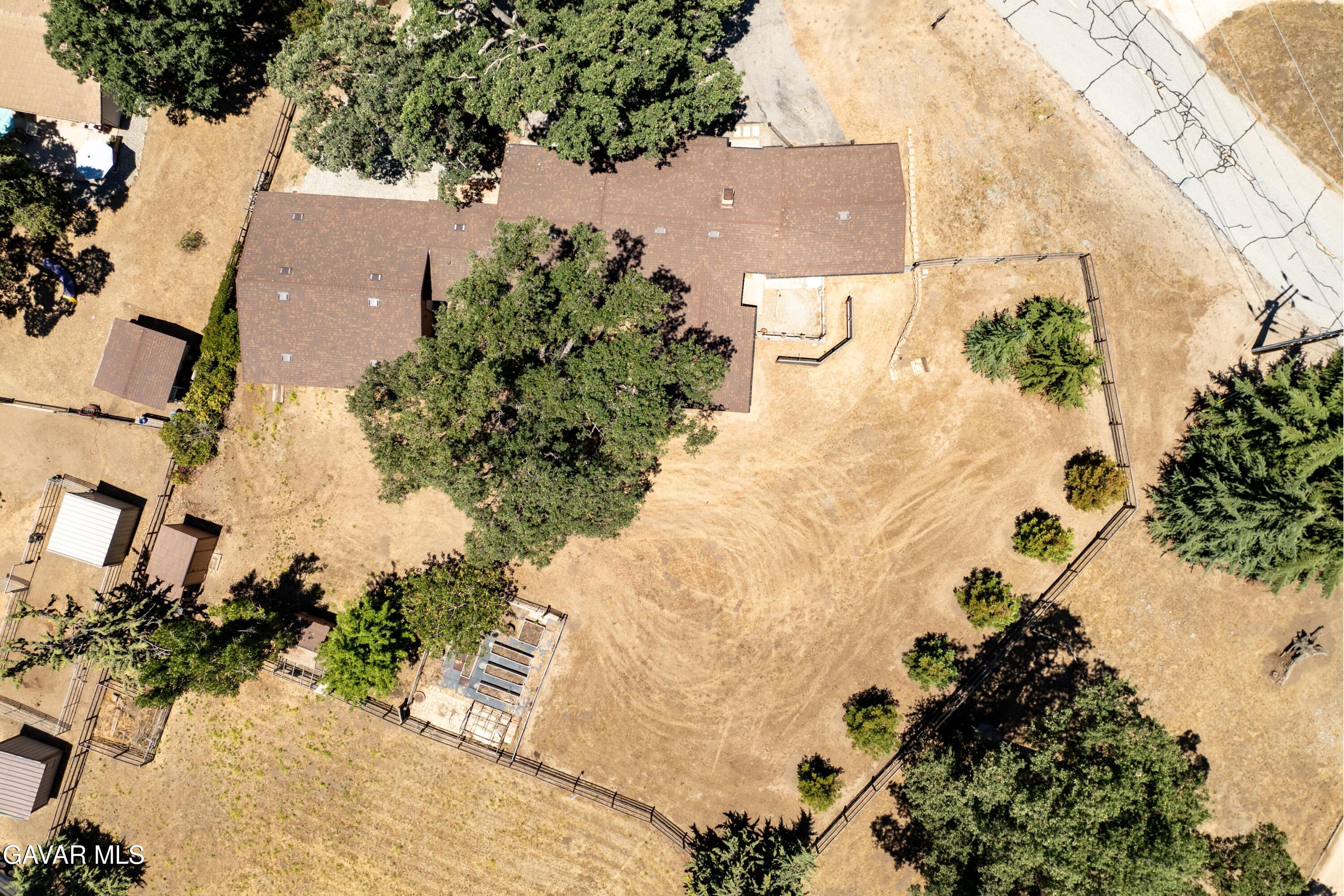 26720 Sutter Court Tehachapi, CA 93561 - Photo 31 of 36 31-DJI_0746-HDR