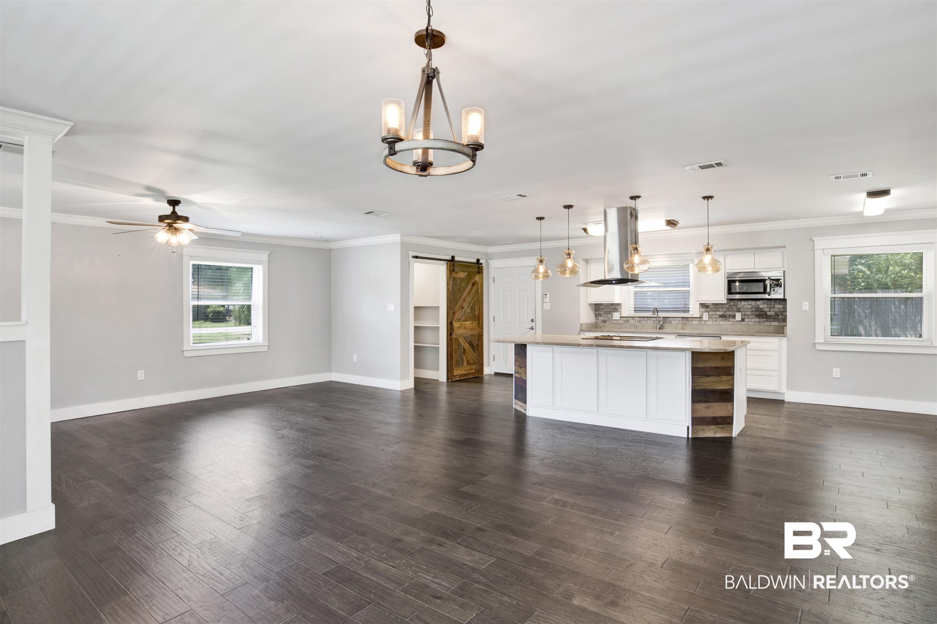 1011 North Oak Street Foley, AL 36535 - Photo 7 of 26