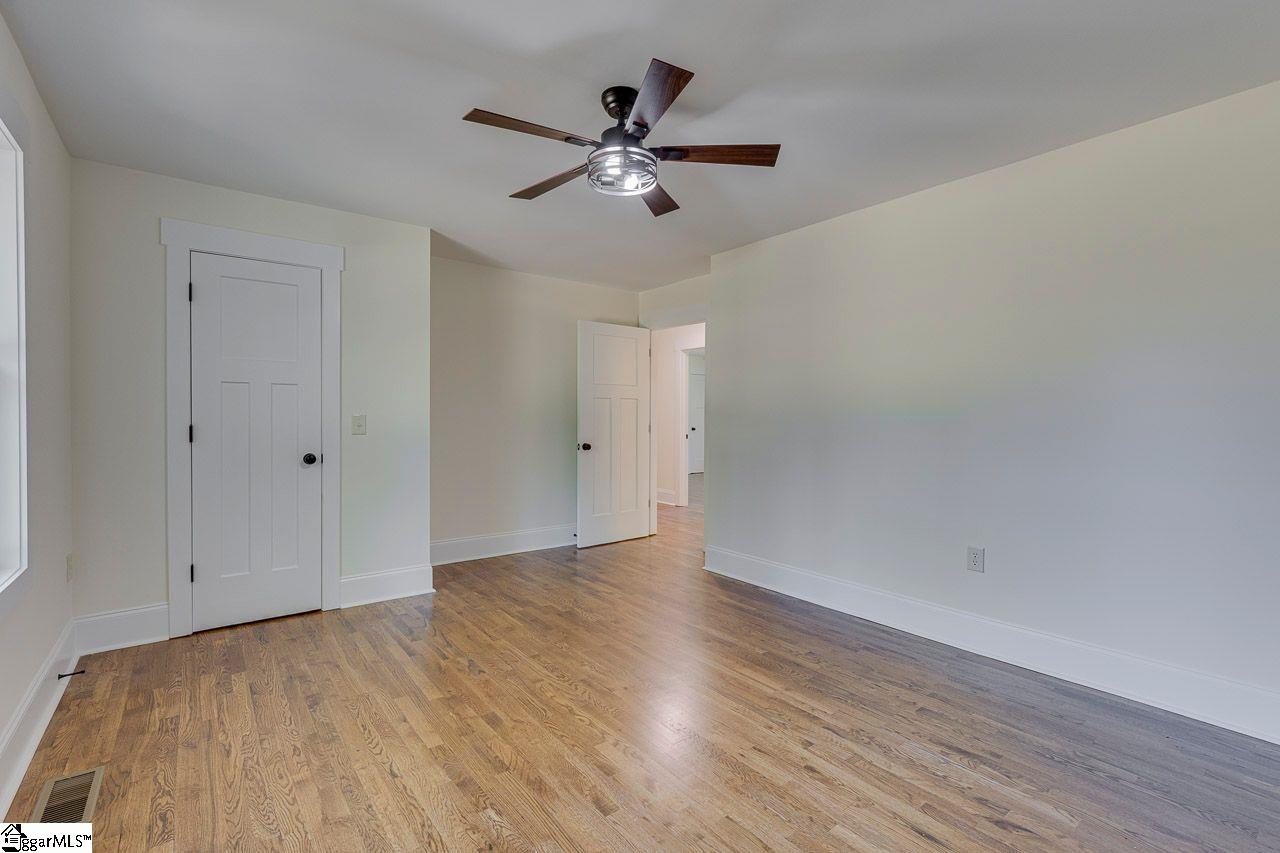 1041 Motlow School Road Campobello, SC 29322 - Photo 21 of 39