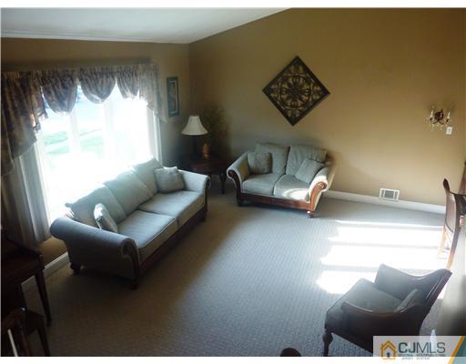 36 Arden Road Old Bridge, NJ 08857 - Photo 5 of 25 Gallery Image 5