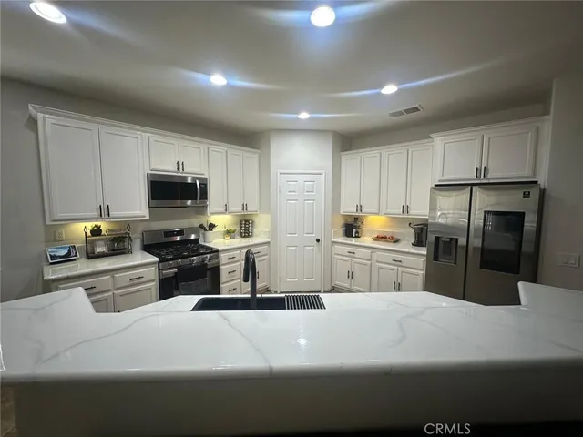 $434,900 | 11843 Broad Oak Court, Adelanto, CA 92301