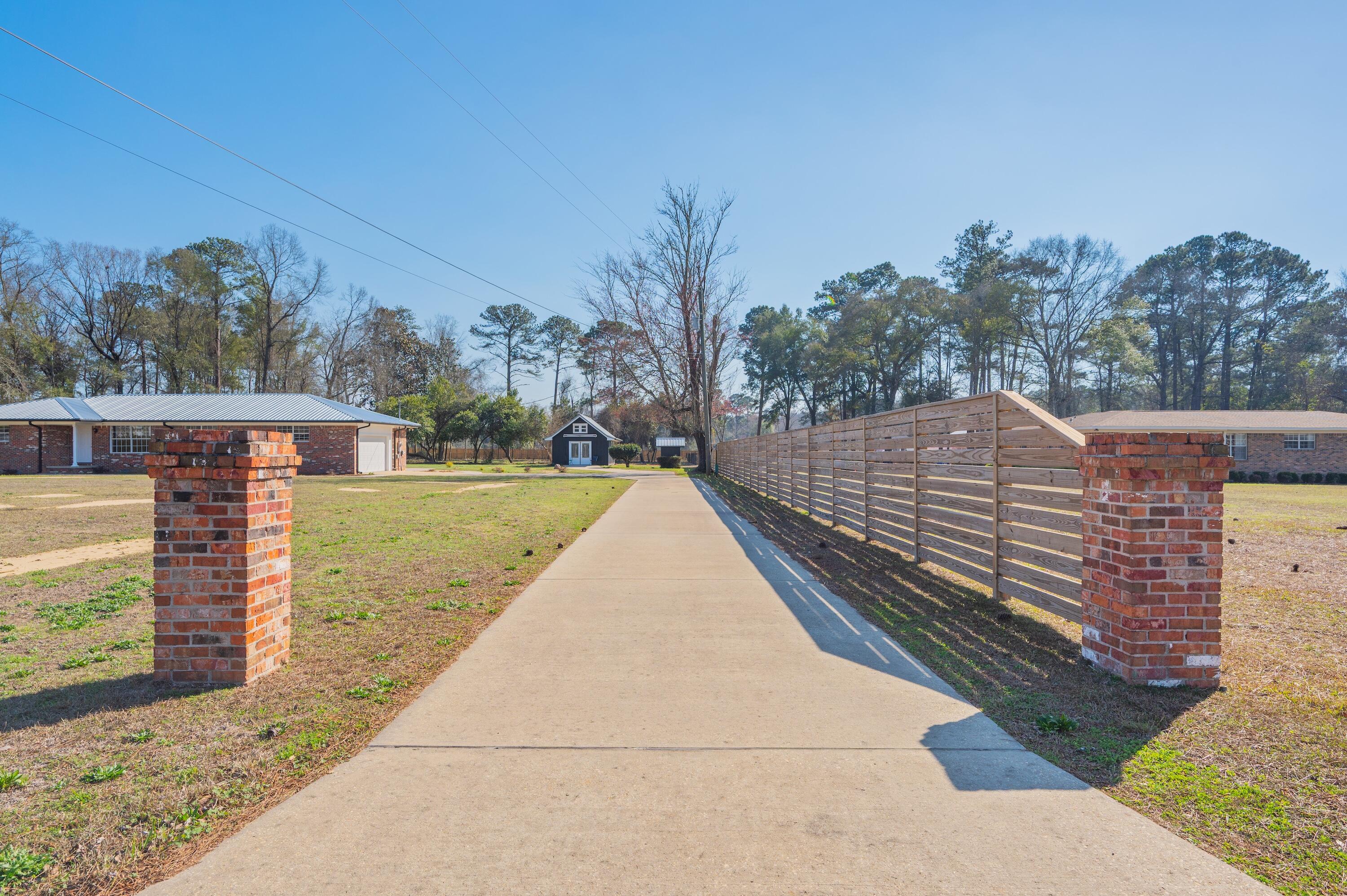 2928 Barton Road Crestview, FL 32539 - Photo 41 of 65 2928 Barton Rd-43