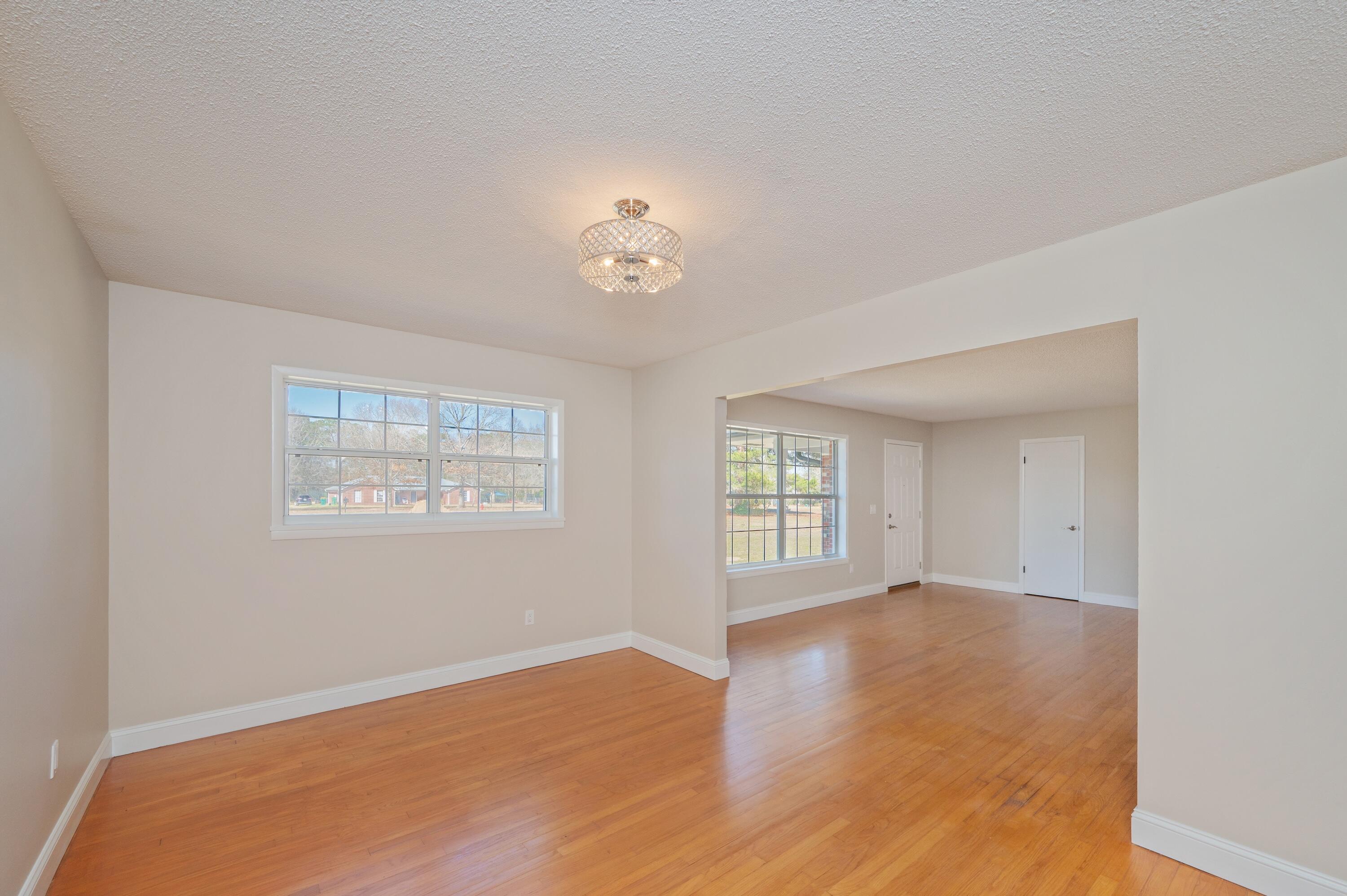 2928 Barton Road Crestview, FL 32539 - Photo 8 of 65 2928 Barton Rd-05