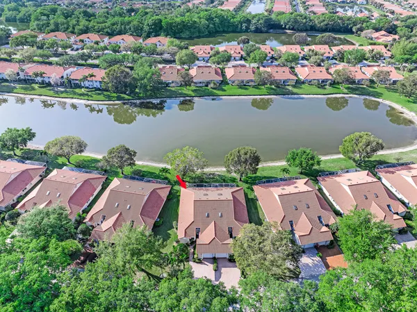 $415,000 | 7690 Majestic Palm Drive, Boynton Beach, FL 33437