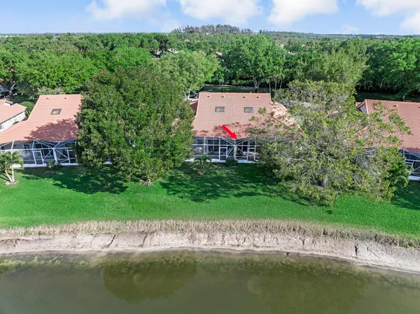 $415,000 | 7690 Majestic Palm Drive, Boynton Beach, FL 33437