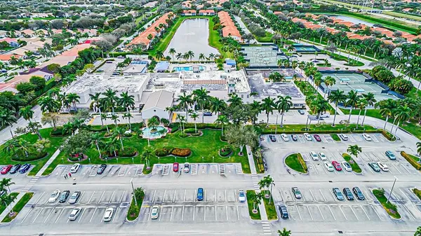 $415,000 | 7690 Majestic Palm Drive, Boynton Beach, FL 33437