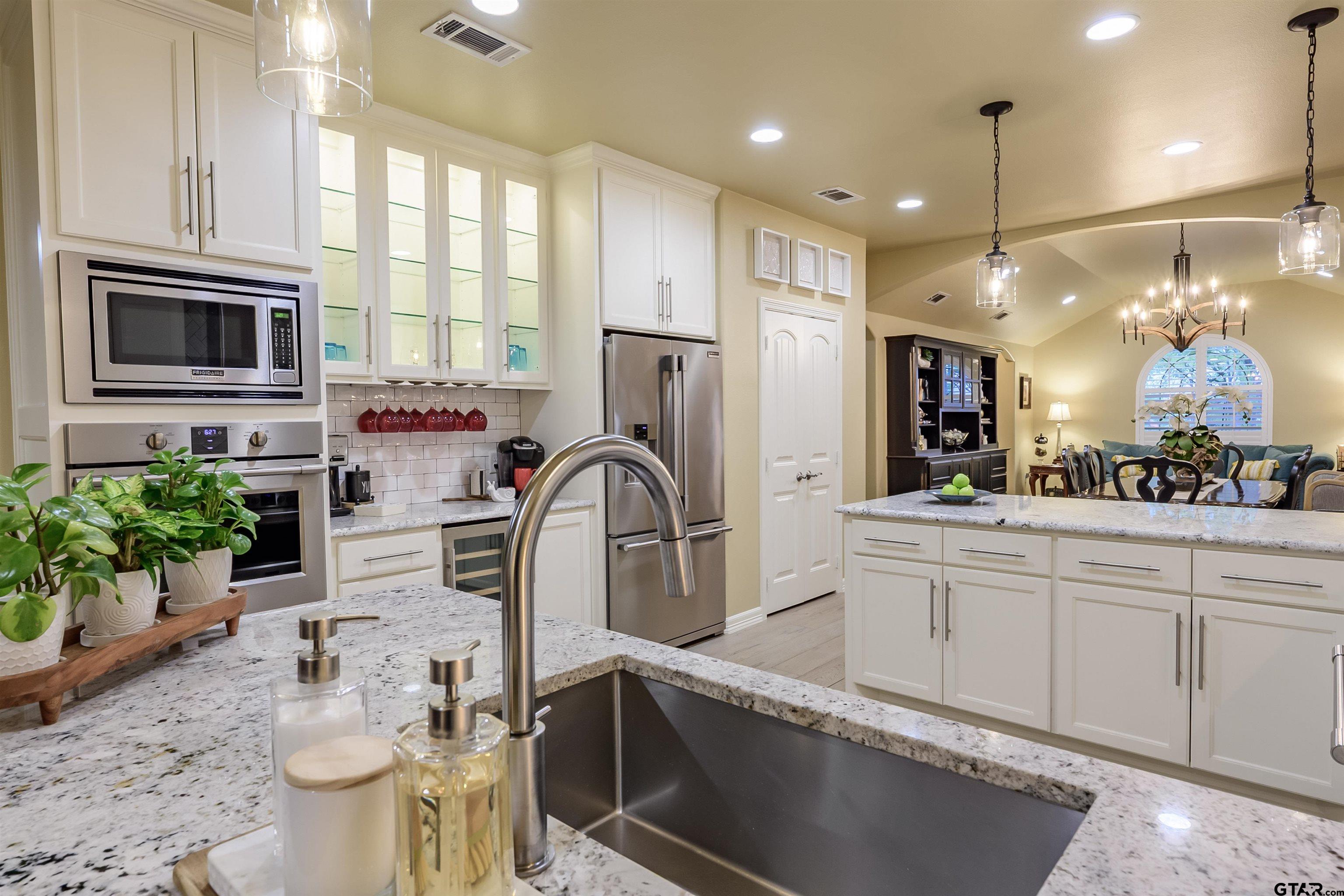 17469 Old River Road Flint, TX 75762 - Photo 19 of 45