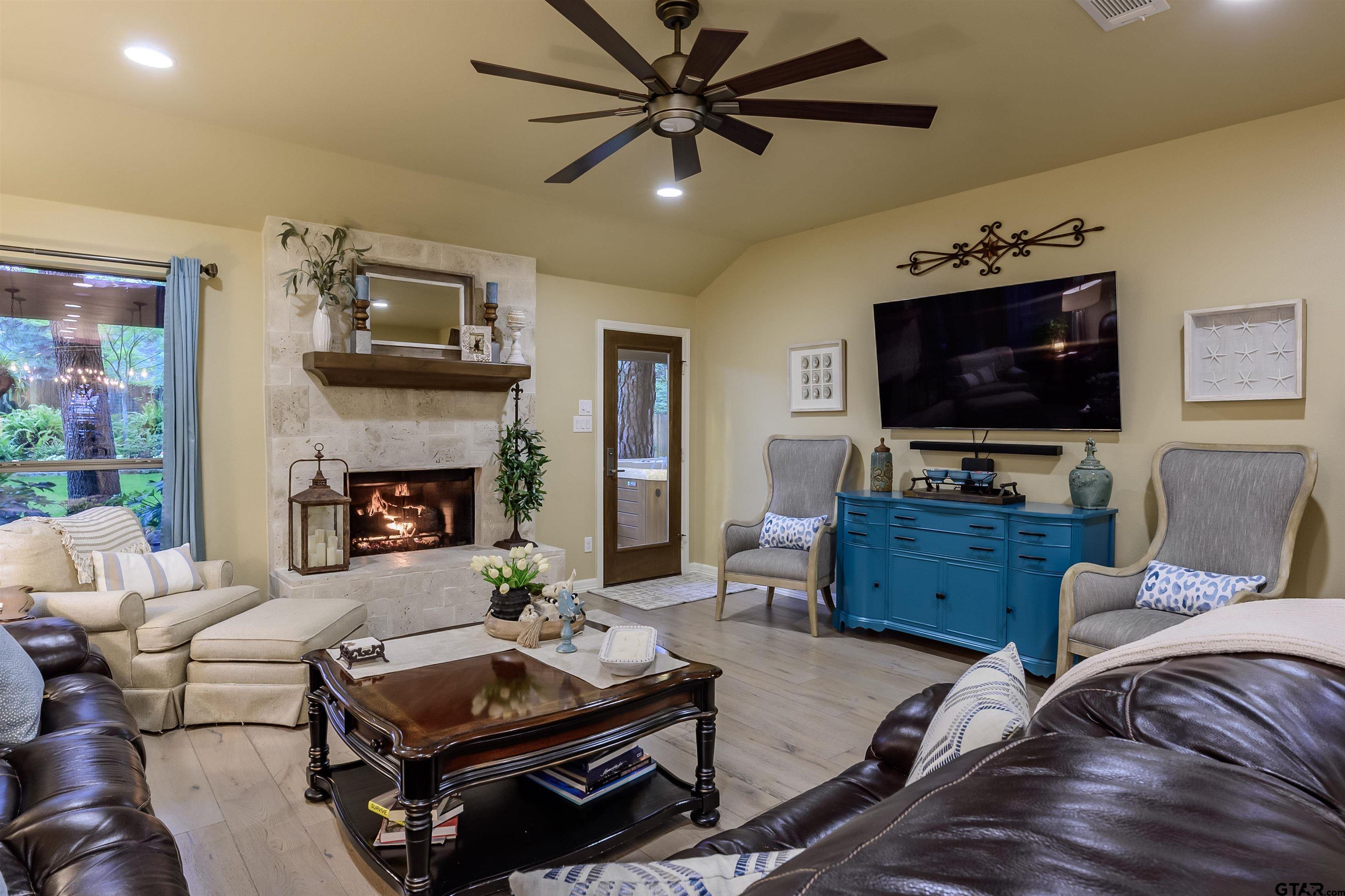 17469 Old River Road Flint, TX 75762 - Photo 20 of 45