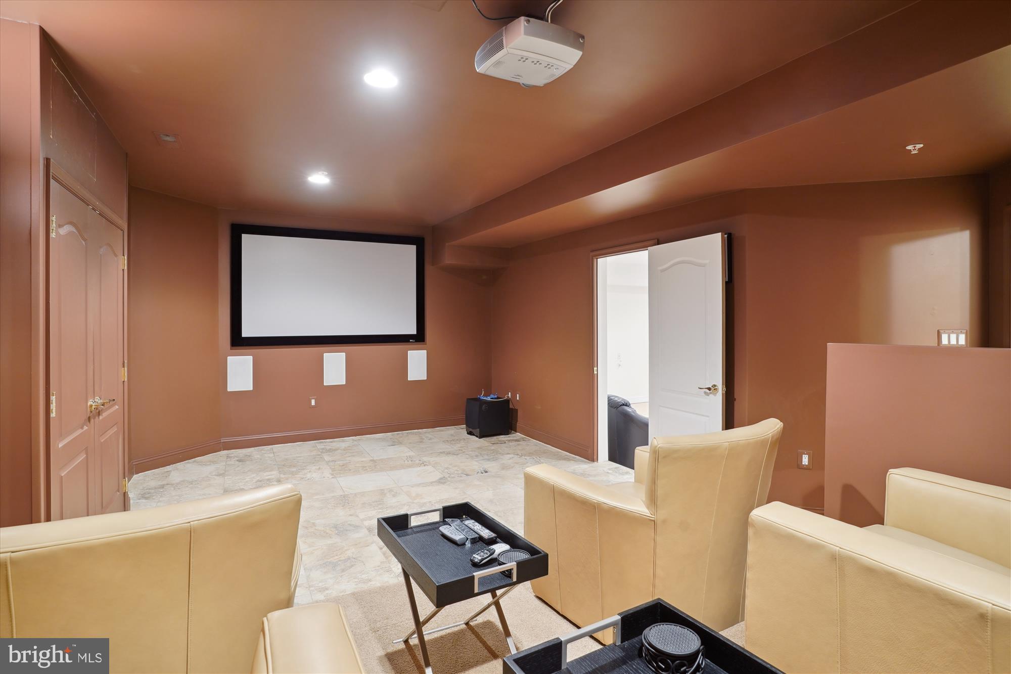 17410 Queen Anne Road Upper Marlboro, MD 20774 - Photo 77 of 82 a living room with furniture