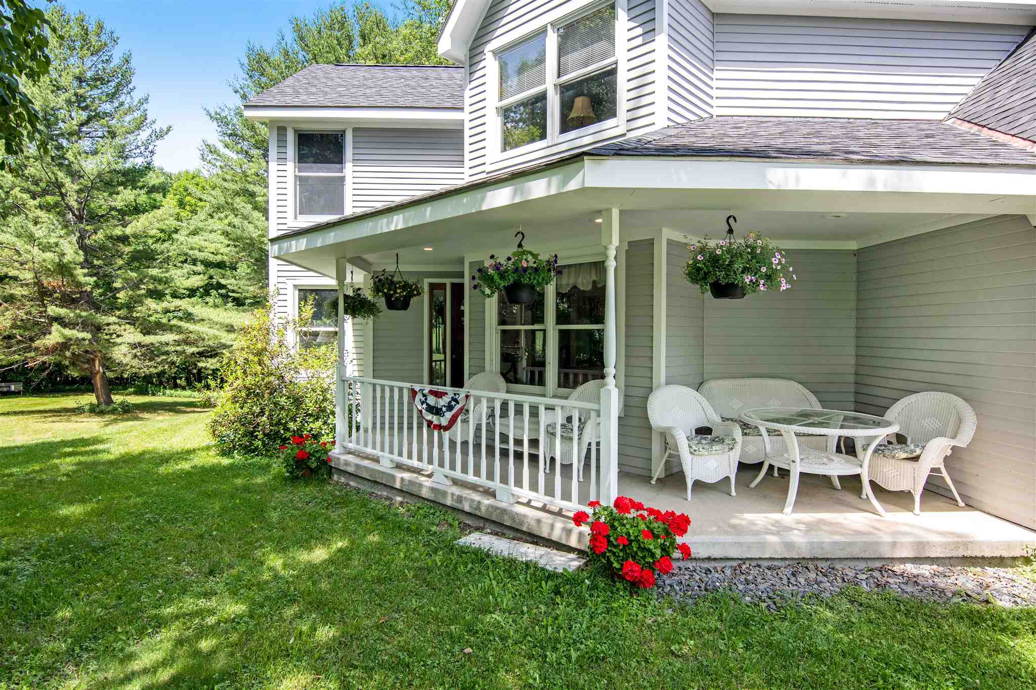 2832 Country Club Road Plainfield, VT 05667 - Photo 4 of 36
