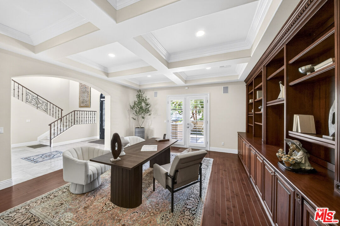 22355 South Summit Ridge Circle Chatsworth, CA 91311 - Photo 4 of 75