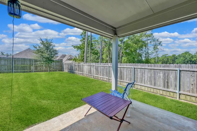 $300,000 | 15015 Monserrat Lane, Conroe, TX 77304