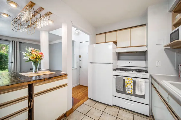 $1,875 | 1209 Island Drive, Unit 102, Ann Arbor, MI 48105