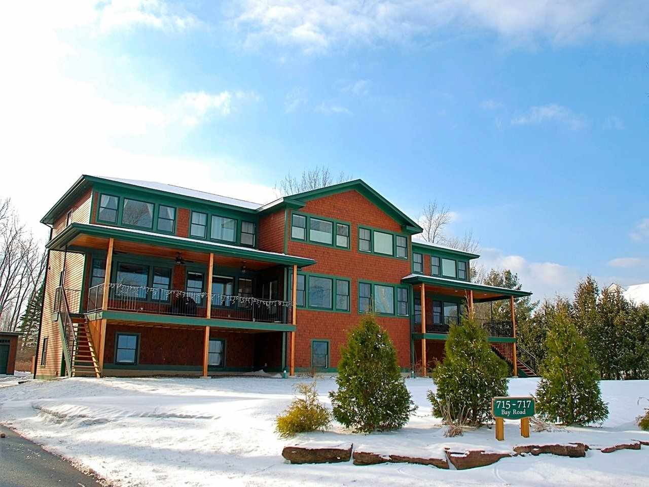 717 Bay Road Shelburne, VT 05482 - Photo 1 of 37 Gallery Image 1