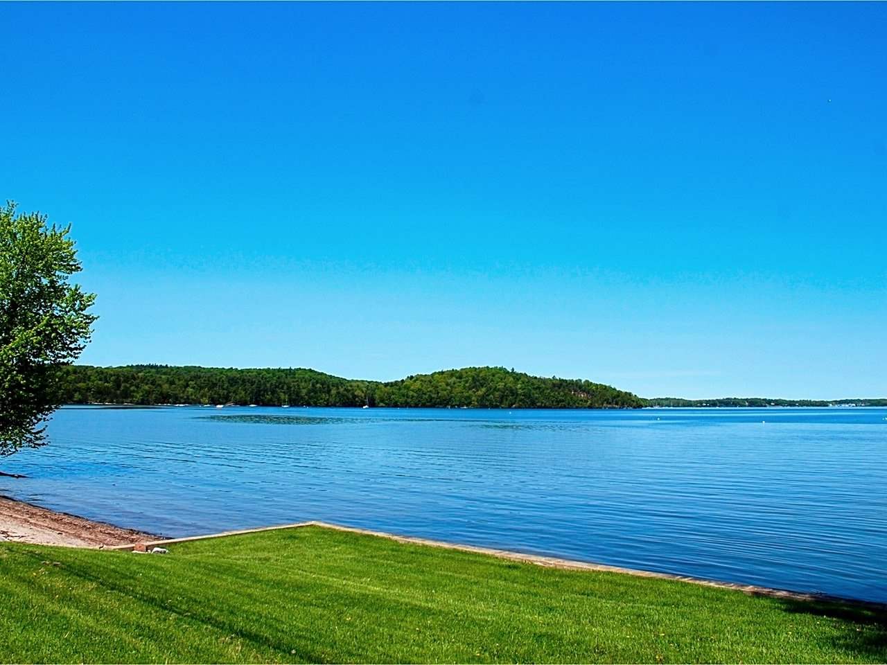717 Bay Road Shelburne, VT 05482 - Photo 2 of 37 Gallery Image 2