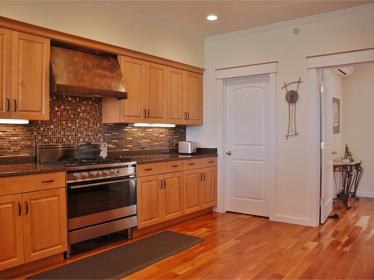 717 Bay Road Shelburne, VT 05482 - Photo 13 of 37 Gallery Image 13