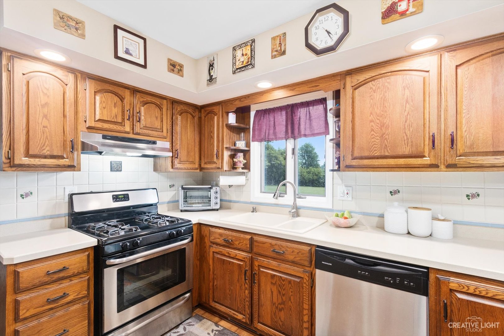 39-w089 Adobe Ridge Elgin, IL 60124 - Photo 9 of 38