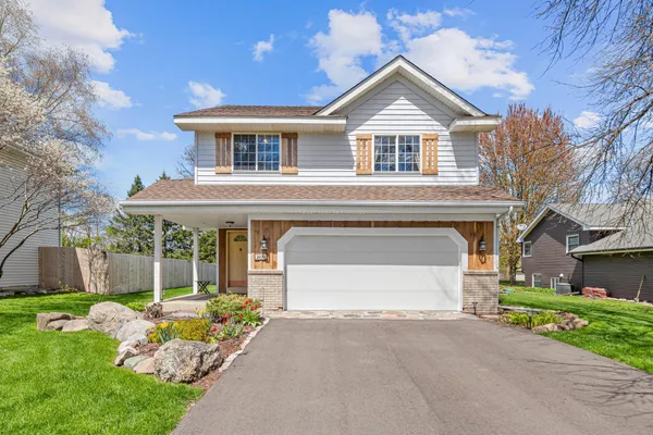 $444,000 | 1400 Field Creek Circle, Victoria, MN 55386