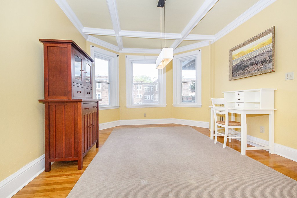 61 Thatcher Street, Unit 3 Brookline, MA 02446 - Photo 11 of 22