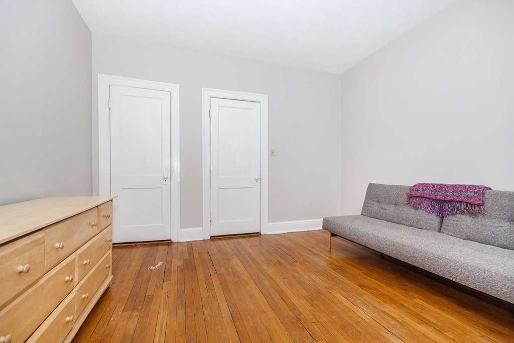 61 Thatcher Street, Unit 3 Brookline, MA 02446 - Photo 8 of 22