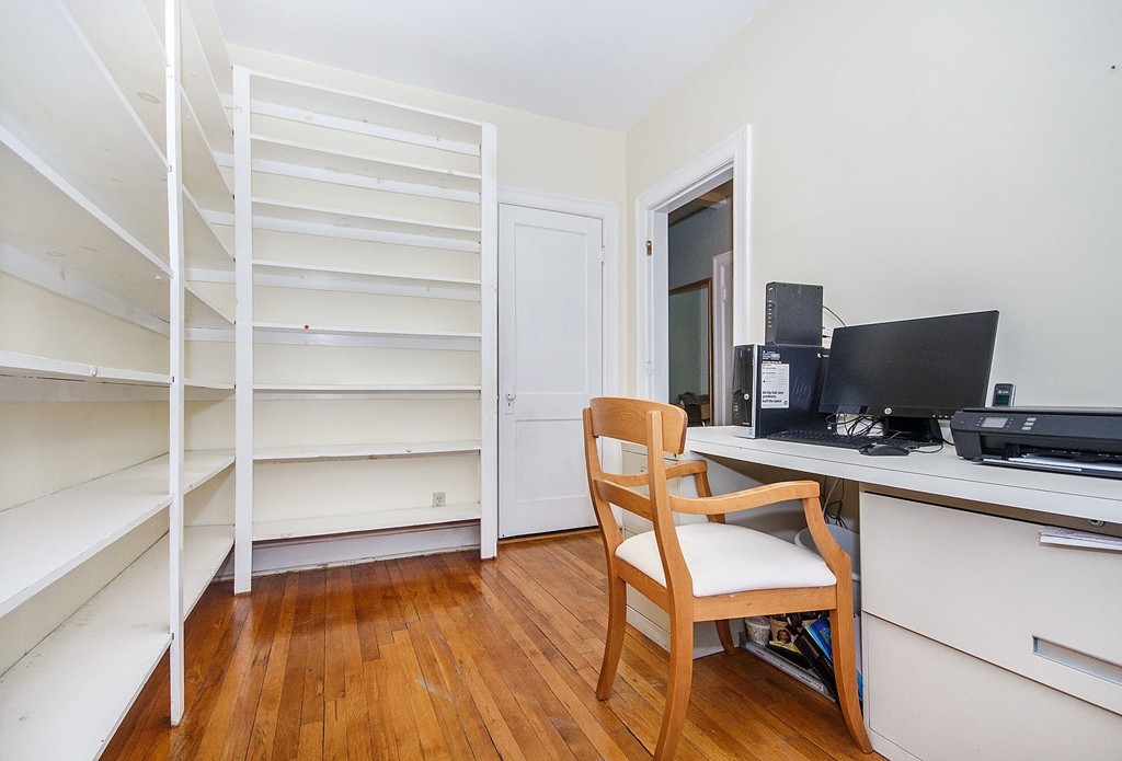 61 Thatcher Street, Unit 3 Brookline, MA 02446 - Photo 9 of 22