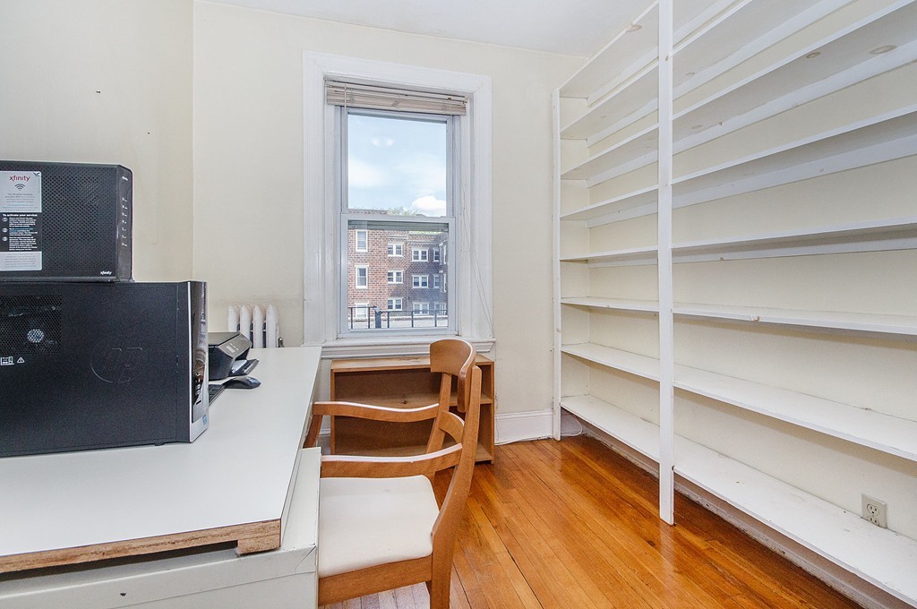 61 Thatcher Street, Unit 3 Brookline, MA 02446 - Photo 10 of 22