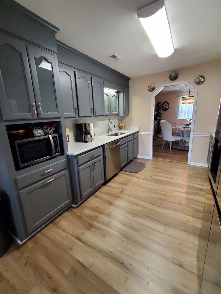 335 Derek Drive Sumter, SC 29154 - Photo 10 of 25