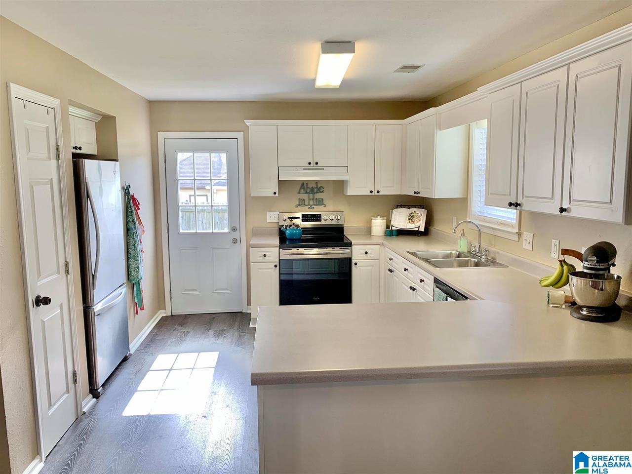527 Walker Road Pelham, AL 35124 - Photo 12 of 41