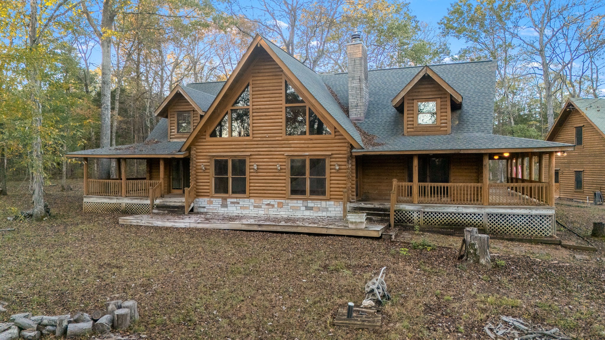 9203 Cobb Road Christiana, TN 37037 - Photo 28 of 96 a front view of a house with a yard