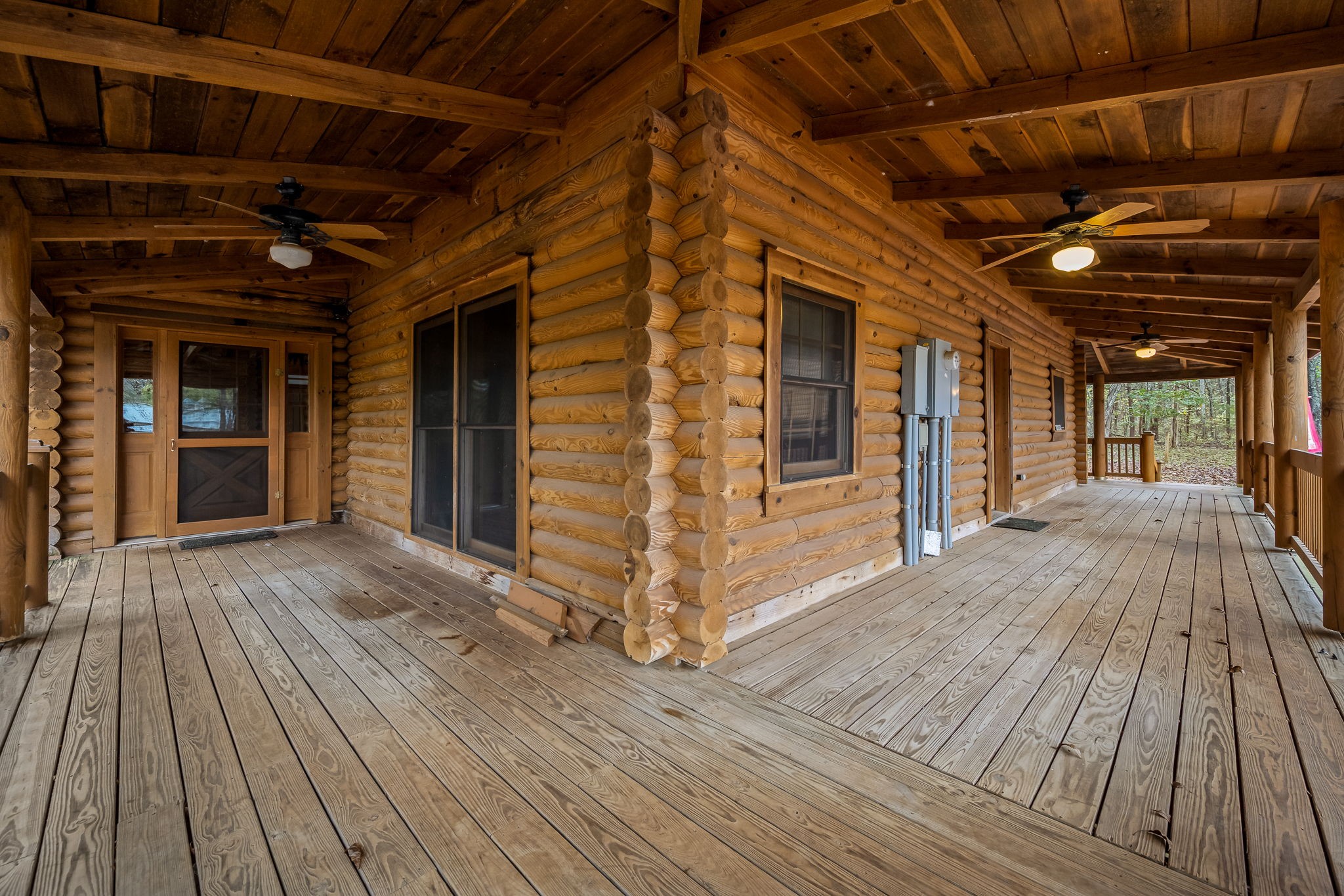 9203 Cobb Road Christiana, TN 37037 - Photo 38 of 96 a view of livingroom with wooden floor