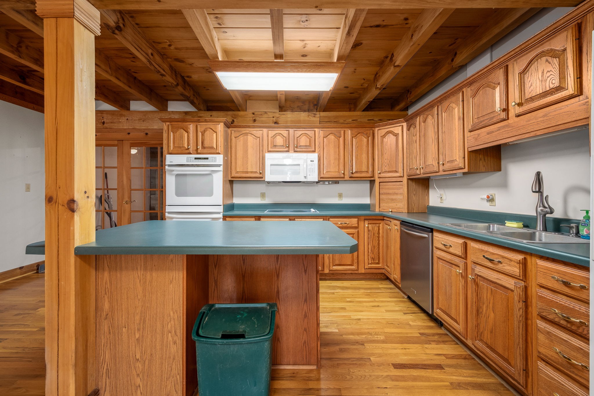 9203 Cobb Road Christiana, TN 37037 - Photo 48 of 96 a kitchen with stainless steel appliances granite countertop a stove a sink and a microwave