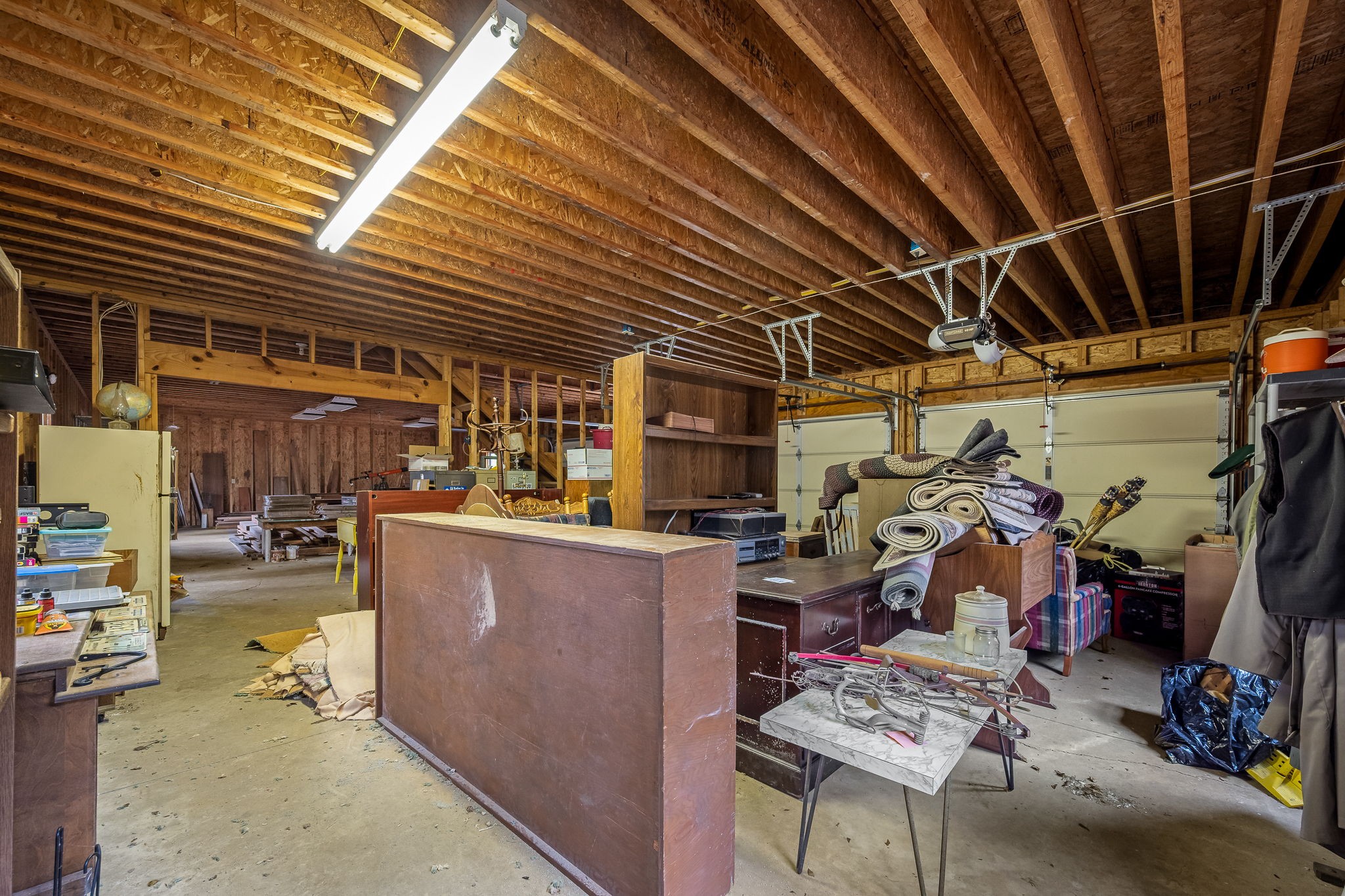 9203 Cobb Road Christiana, TN 37037 - Photo 79 of 96 a view of store room with furniture