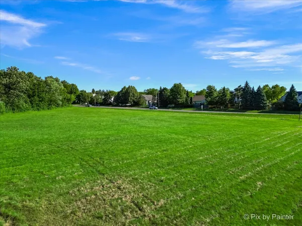 a view of a back yard of the house