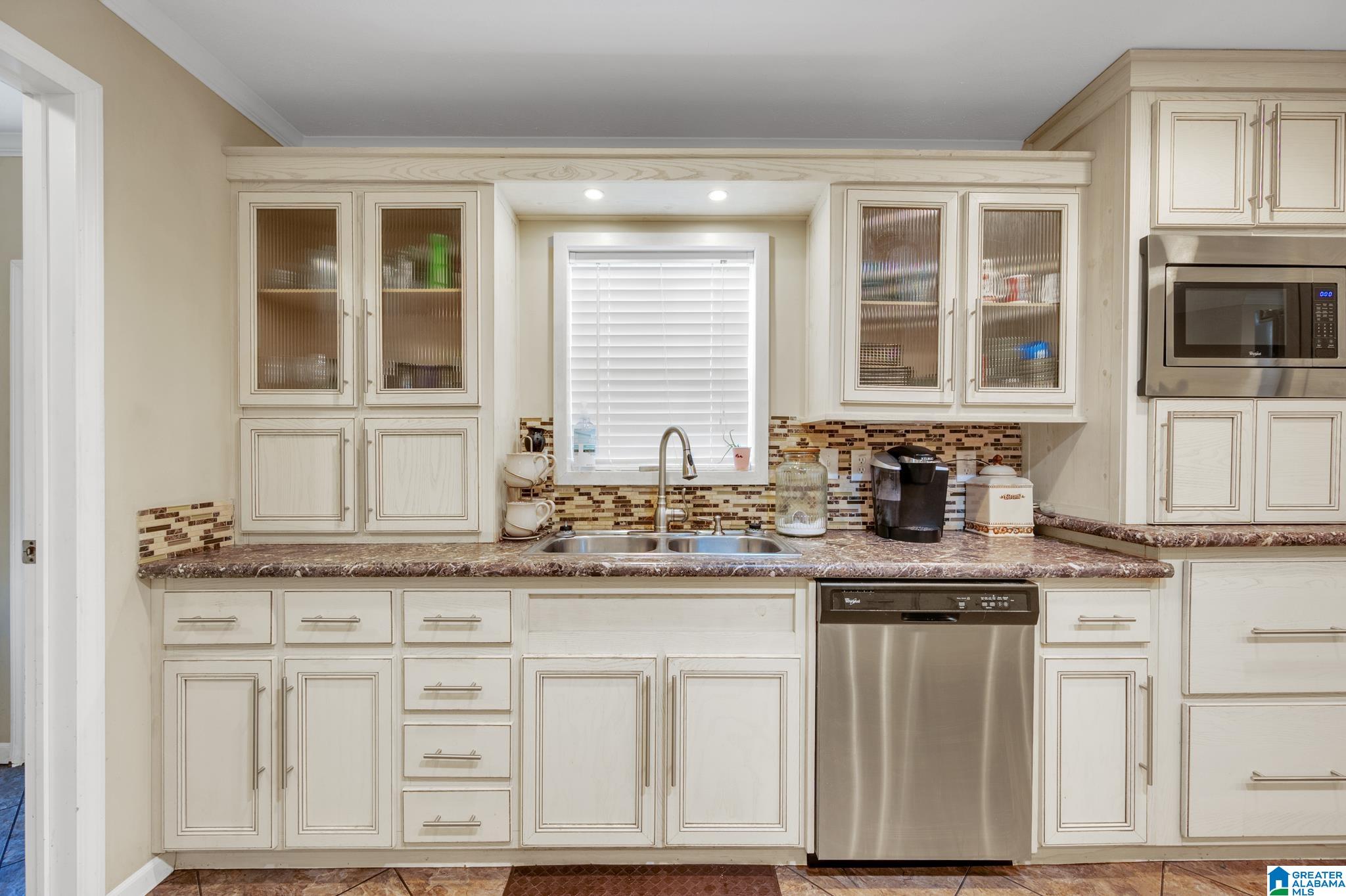899 Roulain Road Odenville, AL 35120 - Photo 14 of 41