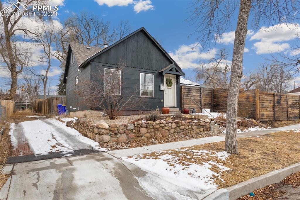 207 South Prospect Street Colorado Springs, CO 80903 - Photo 3 of 32