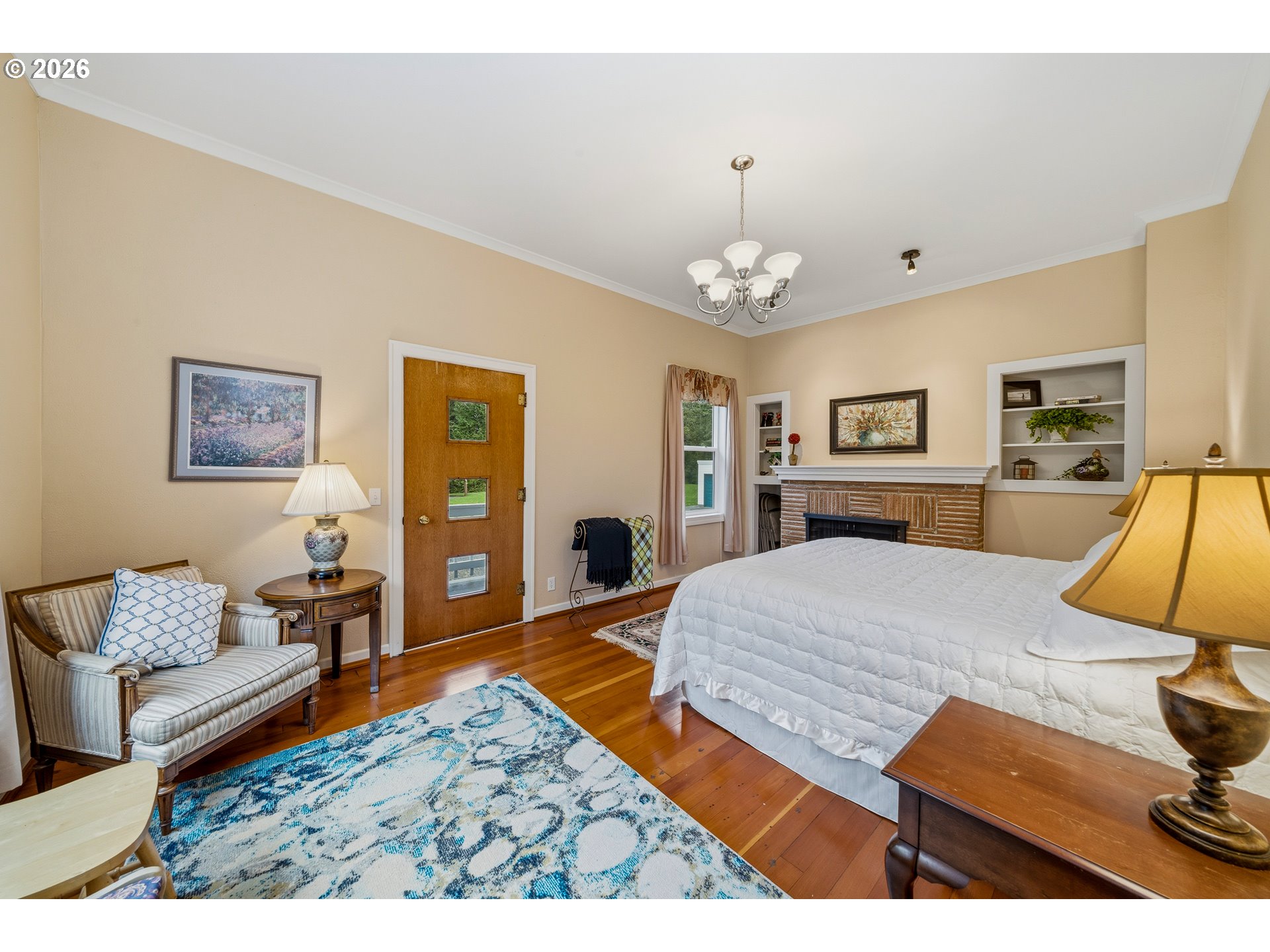 36725 North Highway 101 Nehalem, OR 97131 - Photo 13 of 40 a bed room with a bed window and a couch