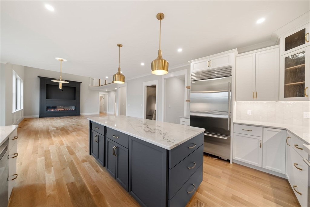 15 Whisper Way Hopkinton, MA 01748 - Photo 9 of 41