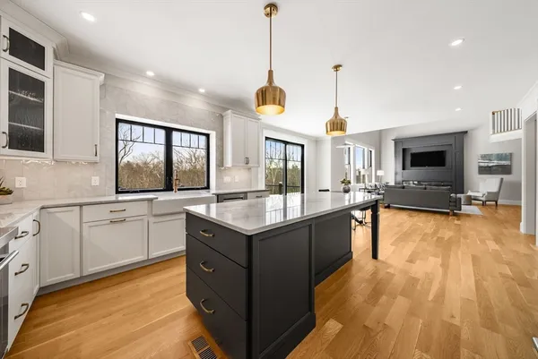 $2,499,000 | 15 Whisper Way, Hopkinton, MA 01748