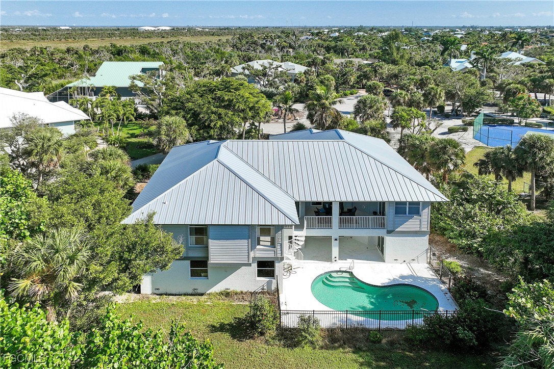 717 Gopher Walk Way Sanibel, FL 33957 - Photo 2 of 39