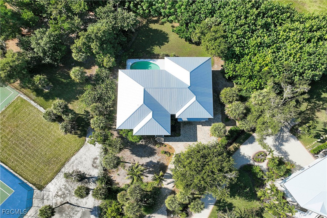 717 Gopher Walk Way Sanibel, FL 33957 - Photo 30 of 39