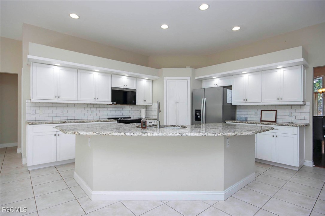 717 Gopher Walk Way Sanibel, FL 33957 - Photo 7 of 39