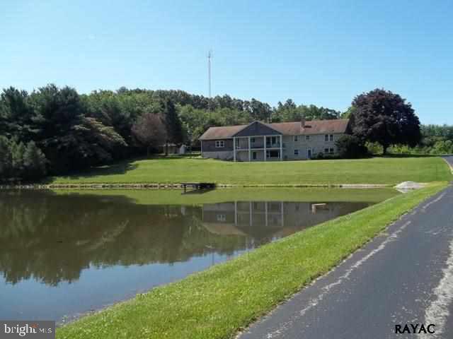 492 St Bartholomew Road Hanover, PA 17331 - Photo 4 of 32