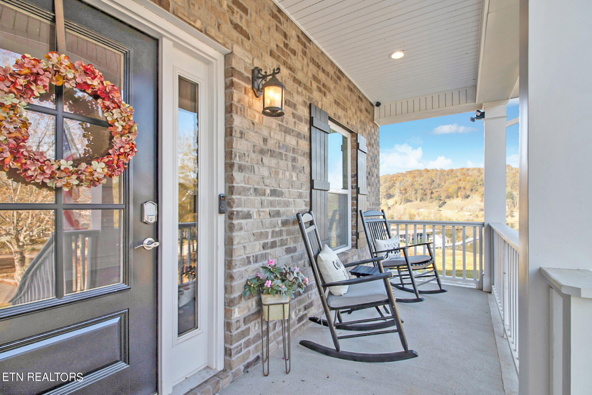 105 Plumberry Street Oak Ridge, TN 37830 - Photo 5 of 39 Porch
