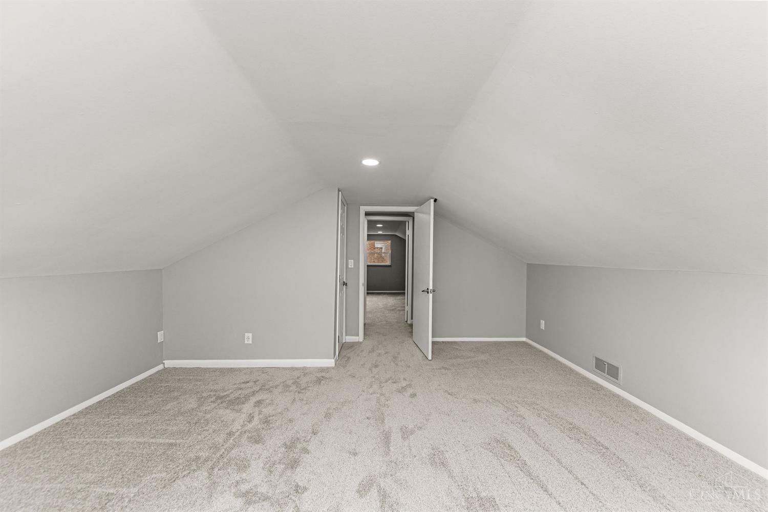 6705 Winton Road Cincinnati, OH 45224 - Photo 40 of 50 Gallery Image 40