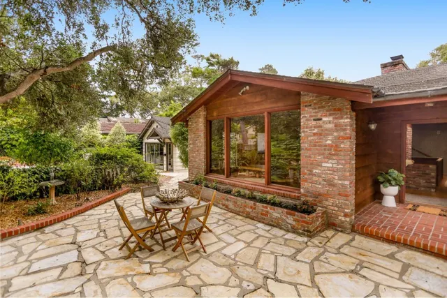 a view of a house with sitting area